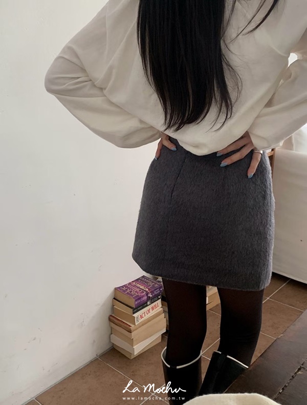 後拉鍊羊毛短裙
